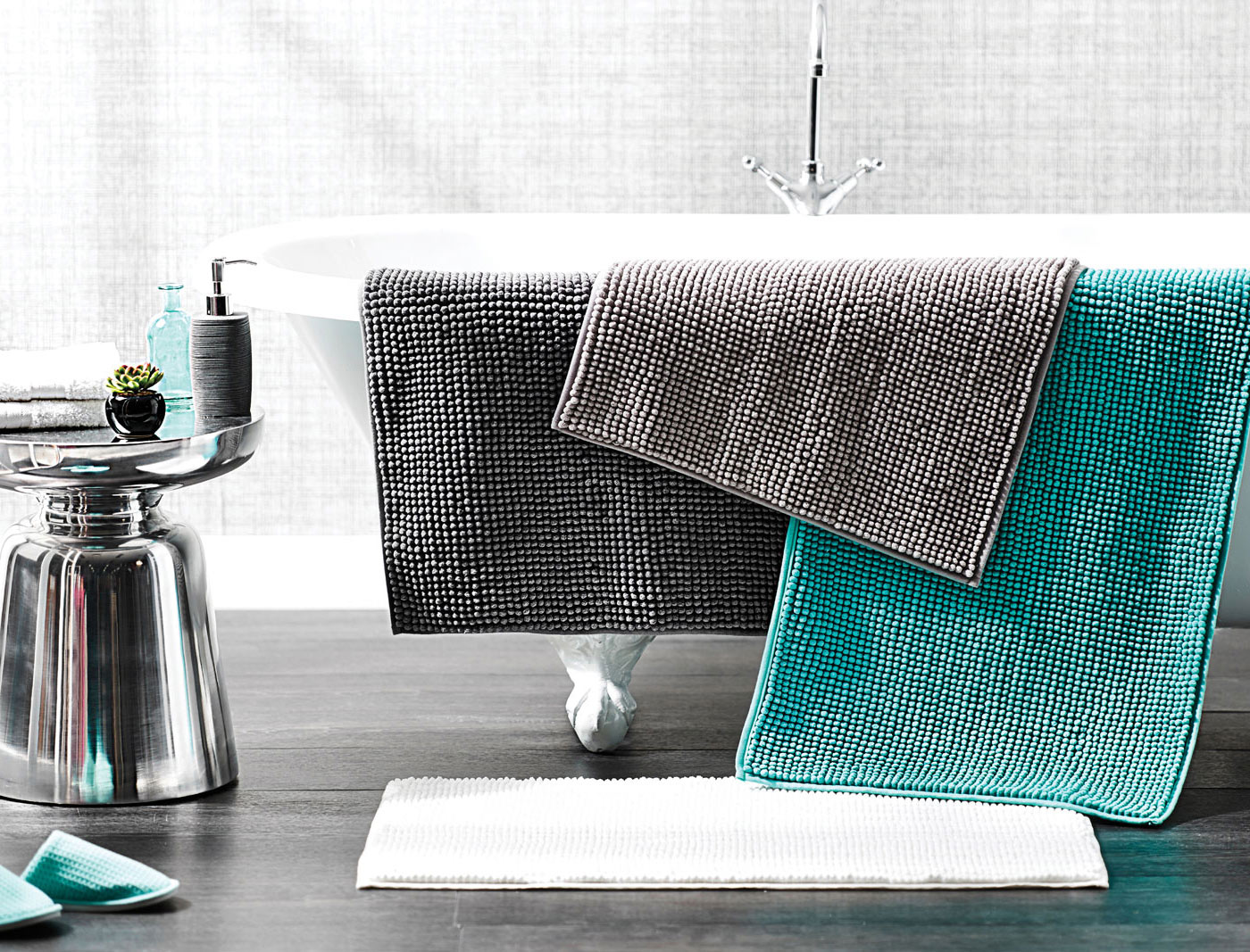 Bobble BM Bed Bath N' Table