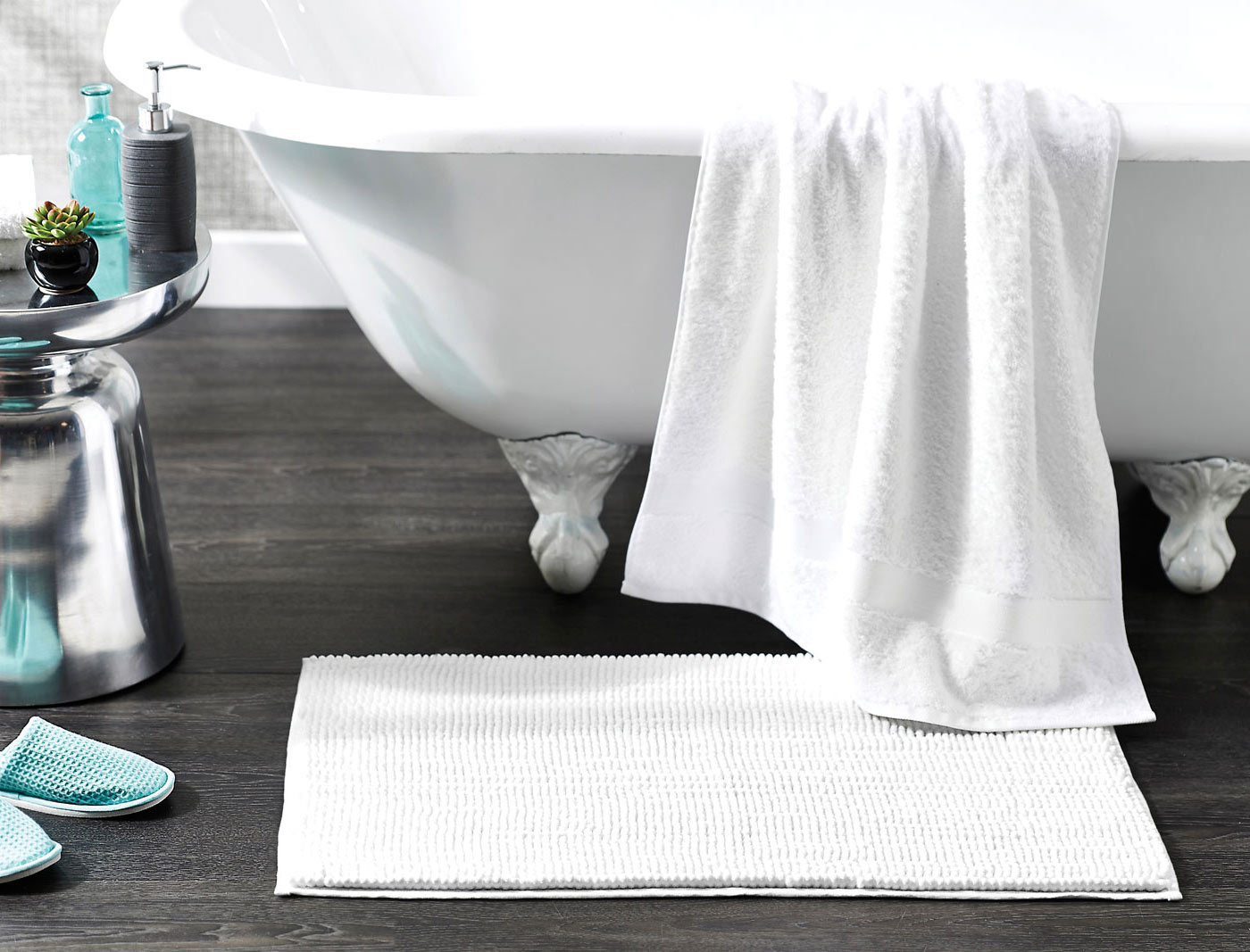 Bobble BM Bed Bath N' Table