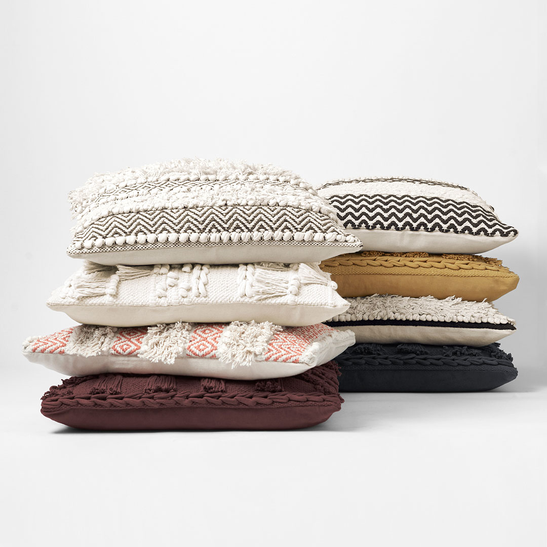 Zanzibar Tassel Cushion Bed Bath N' Table