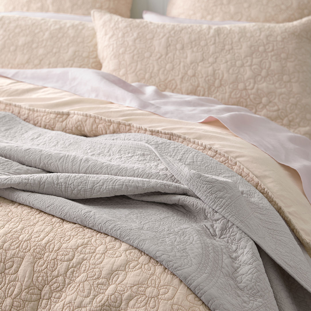 Buy Daisy Quilt Cover Online Bed Bath N' Table