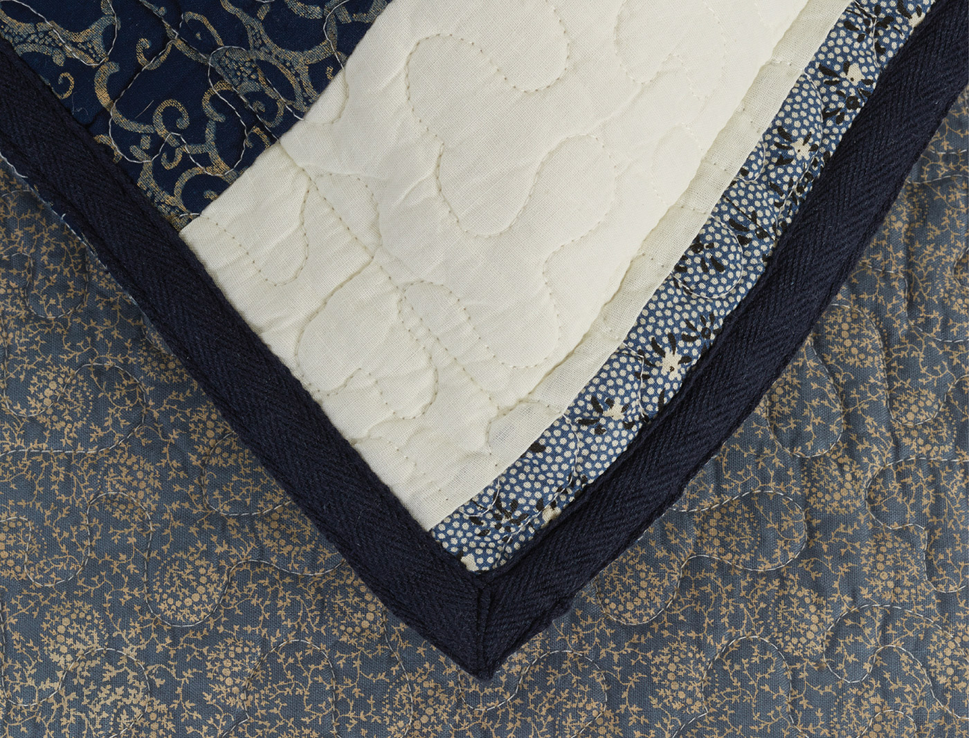 Izumi Quilt Cover Navy Bed Bath N' Table