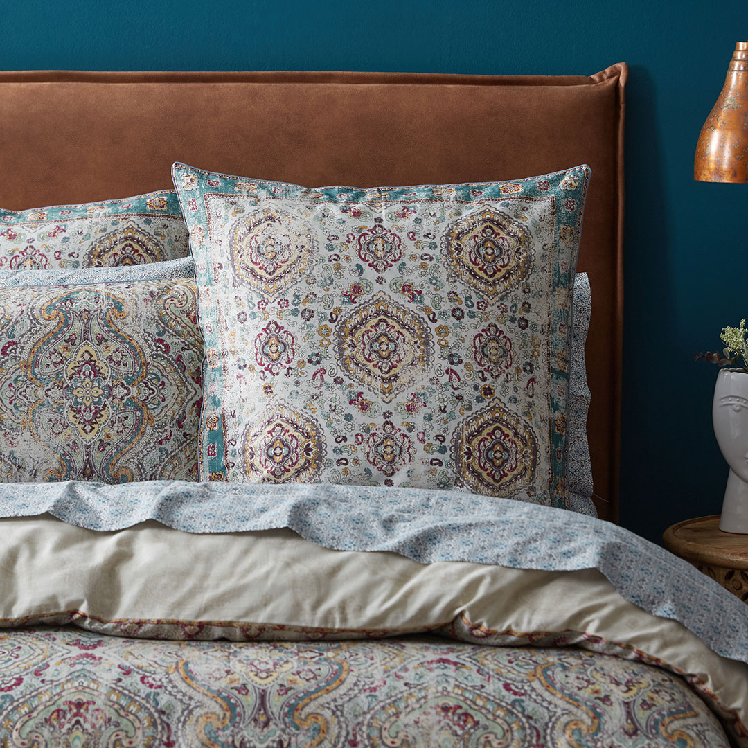 JAMIL Print Exotic Bed Bath N' Table