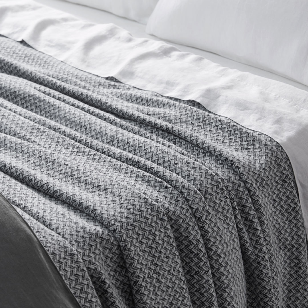 Lincoln Blanket Bed Bath N' Table